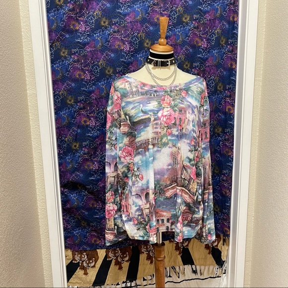 🌈 Lovely Vintage romantic roses top - Picture 3 of 11